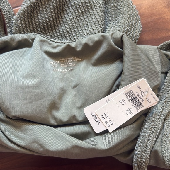 Aerie Olive Crinkle One Piece Size S Shimmery Neutral Scoop Full Coverage - Picture 9 of 9